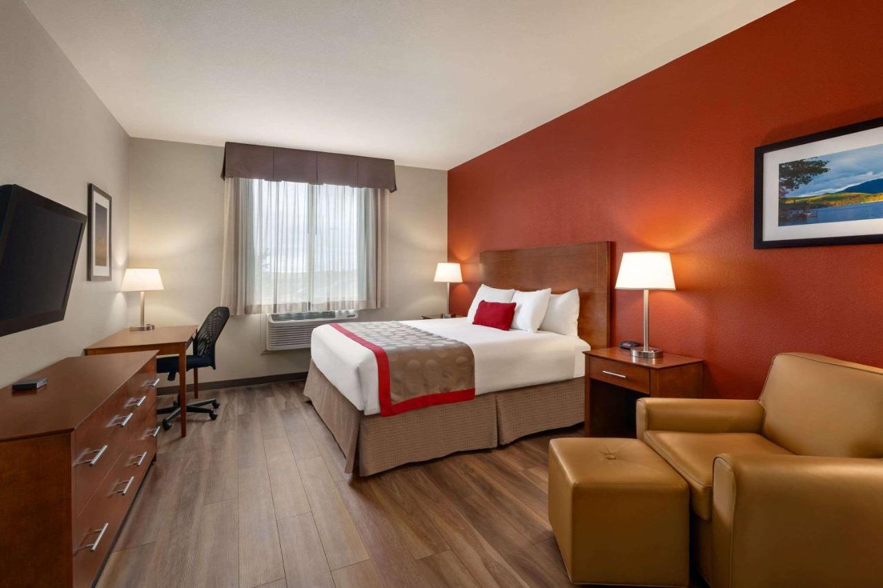 Bakken Airport Xwa Hotel & Studios ウィリストン エクステリア 写真