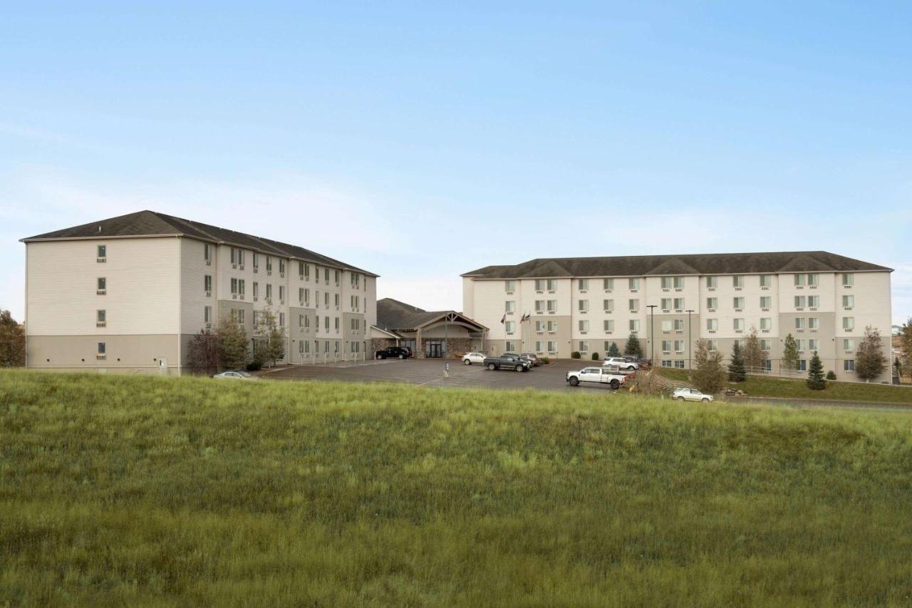 Bakken Airport Xwa Hotel & Studios ウィリストン エクステリア 写真